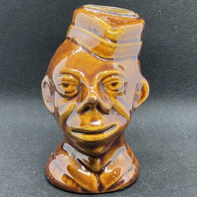 Senegalesischer Infanterist (Tirailleur senégalais): Seltene, alte Spardose aus Steinzeug, braun glasiert