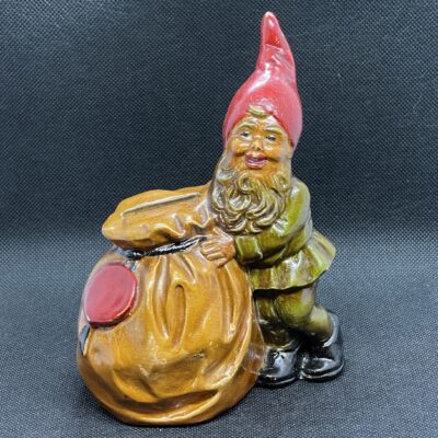 Zwerg mit Geldsack, Heissner (Originaletikett). Seltene Keramik-Spardose um 1950 in Top-Zustand!