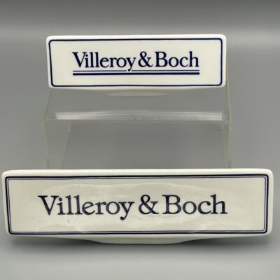 Villeroy & Boch Luxemburg: Zwei seltene Reklame-Aufsteller der Feinsteinzeug-Manufaktur