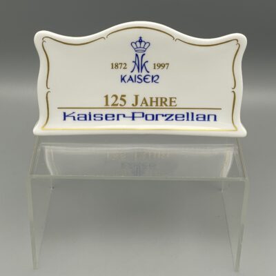 Kaiser-Porzellan, 125 Jahre. Seltener Reklame-Aufsteller der Marke aus Rödental
