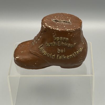 Spare durch Einkauf bei Leupold Falkenstein - ADA-ADA - Seltene Keramik-Spardose in Form eines Kinderschuhs