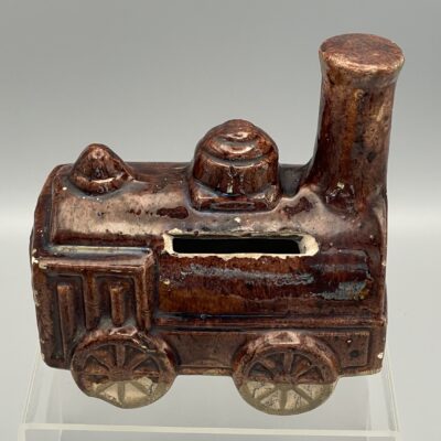 Dampflok, Lokomotive - Uralte, seltene Spardose aus teils dunkelbraun glasierter Keramik, 19. Jhdt.