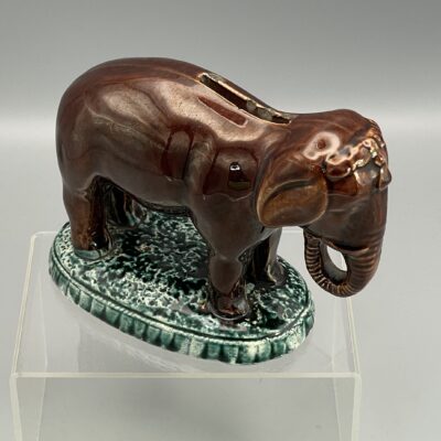 Antike, seltene Spardose in Form eines Elefanten, um 1900