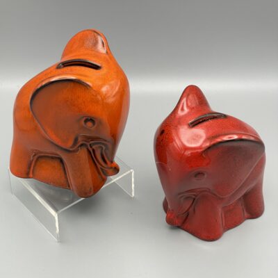 Zwei Elefefanten (orange, rot) von Steuler Keramik, Design Cari Zalloni, Spardosen 1960er/70er