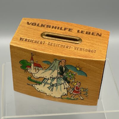 Alte Spardose, Sparbüchse aus Holz "Volkshilfe Leben", mit Schlüssel, 1930er Jahre