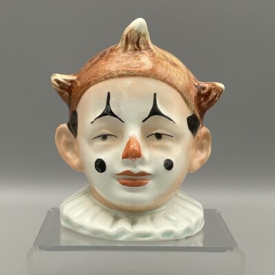 Pierrot als Spardose - Antike Keramik-Figur aus der Zeit um 1920, Tschechische Republik, ehemalige CSSR (Royal Dux)