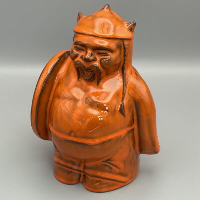 Wikinger - seltene, orange-rot glasierte Keramik-Spardose von André BAYER (Belgien, 1906-1985)