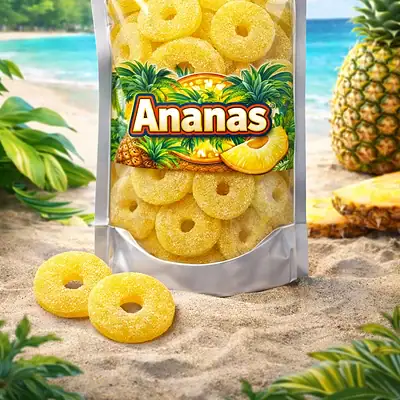 Gele zure ananasschijven met suikerlaag, vegan snoep met tropische ananassmaak