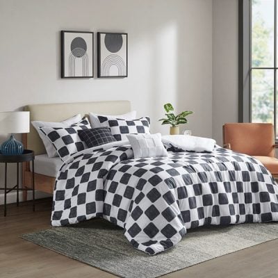 Intelligent Design Miley Checkered Comforter Set in Black/White, Twin/Twin XL ID10-2320