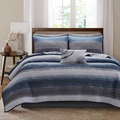 Madison Park Essentials Saben Quilt Set with Cotton Bed Sheets in Navy, King MPE13-1214