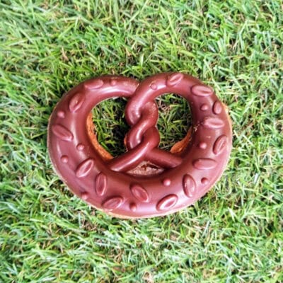 Bretzel de Pollo Glaseado de Arándanos