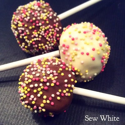 cake pops chocolate week decorated with sprinkles