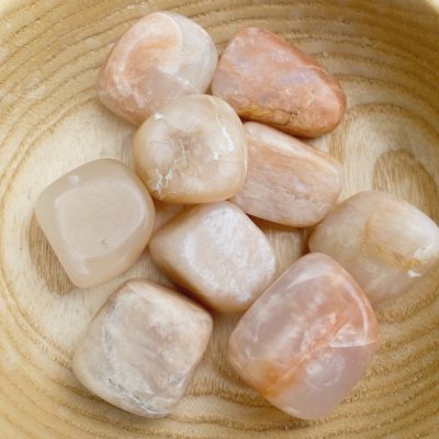 Spiral Crystals UK - Moonstone Tumblestone