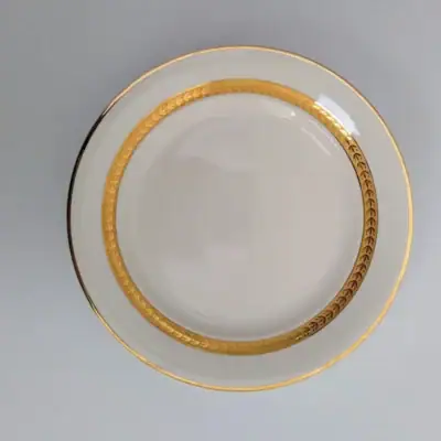 Assiettes à dessert vintage Villeroy et Boch liseré doré Villa Brieg vaisselle chic art de la table