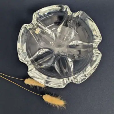 Vide poche en cristal en forme de fleur