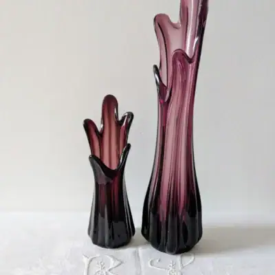 paire de vases en verre souffle vintage parme