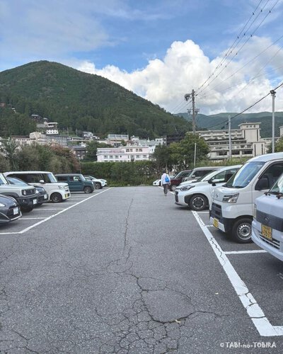 岐阜県下呂温泉にある幸之湯の駐車場