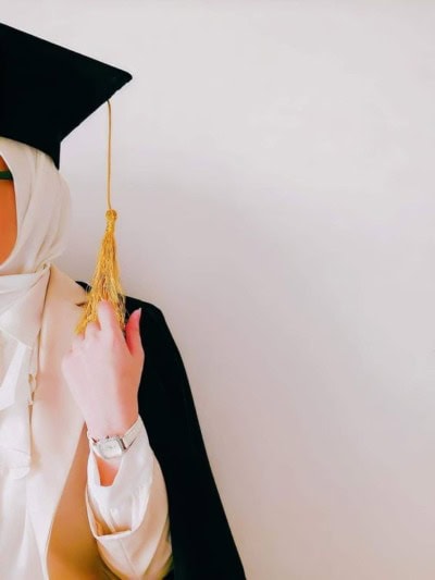 صور تهنئة بيوم التخرج.