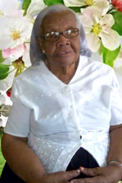 Daphne Niles