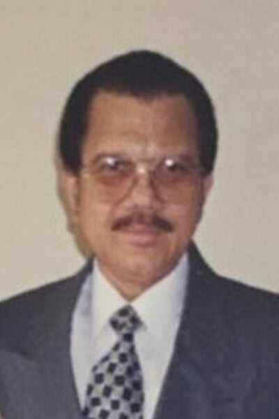 Oswald-Walrond-lg