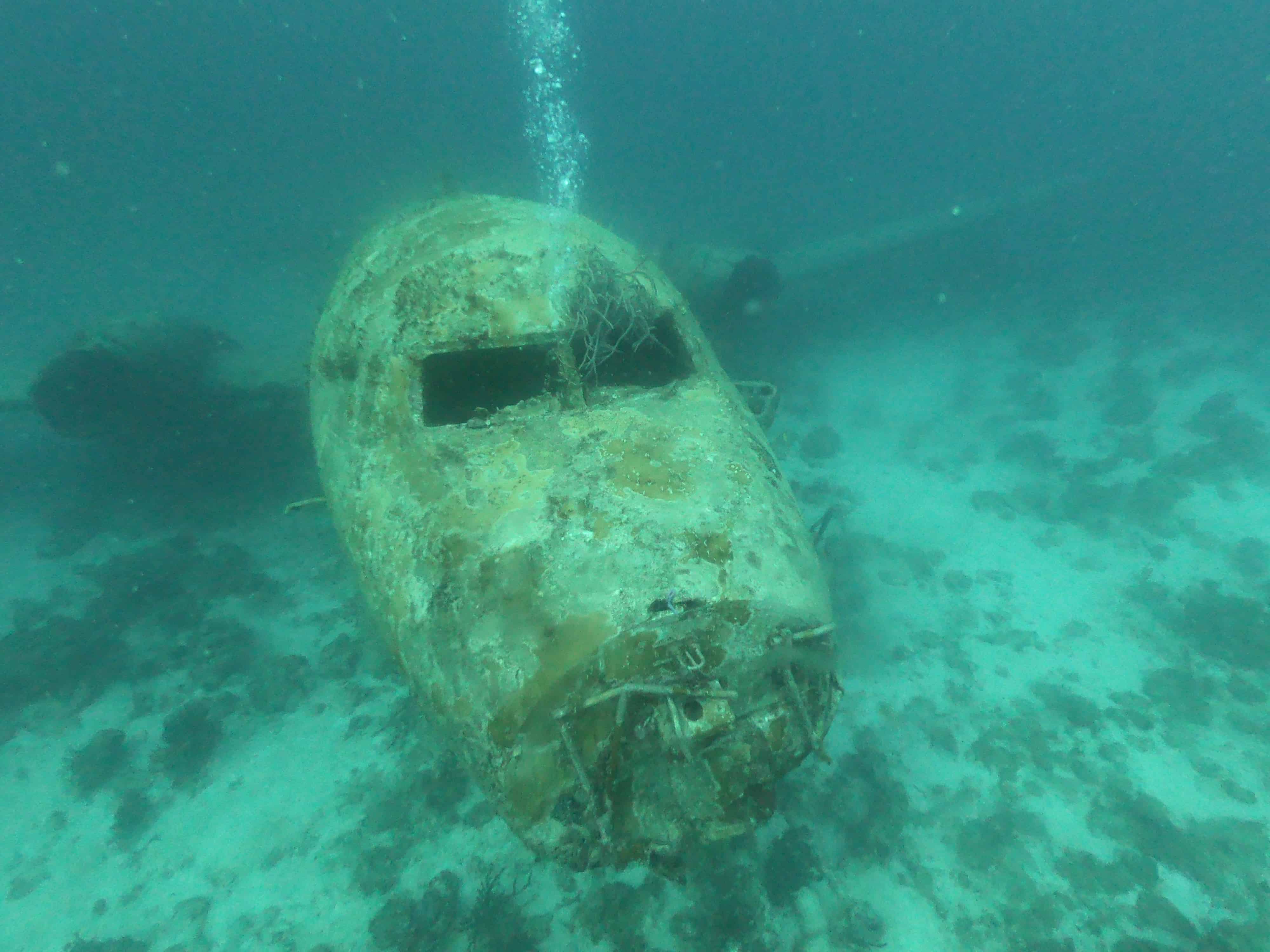 How is wreck diving in Aruba?