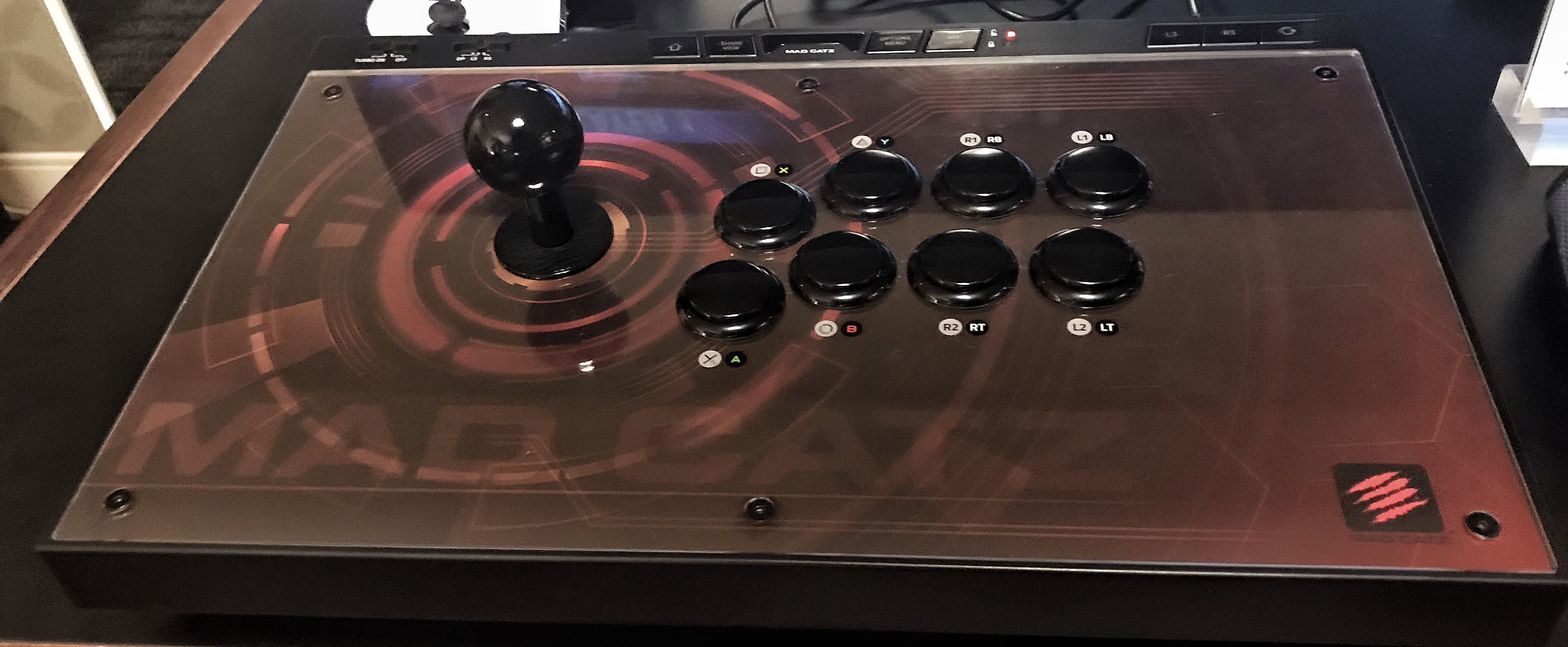 ces2020 mad catz EGO