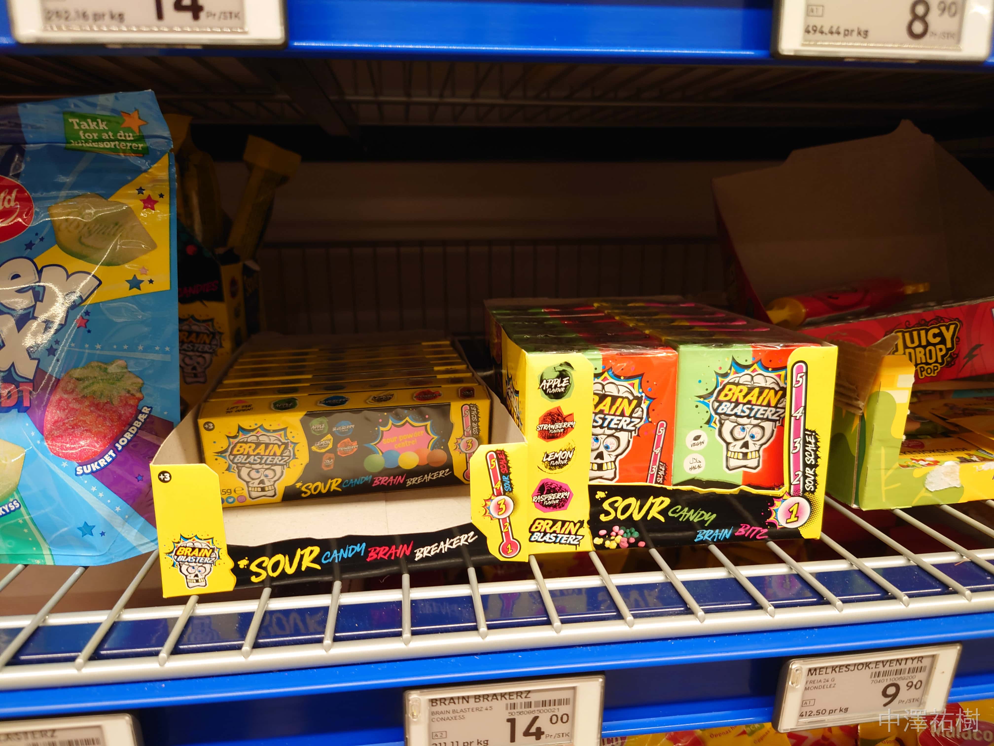 お菓子売り場７