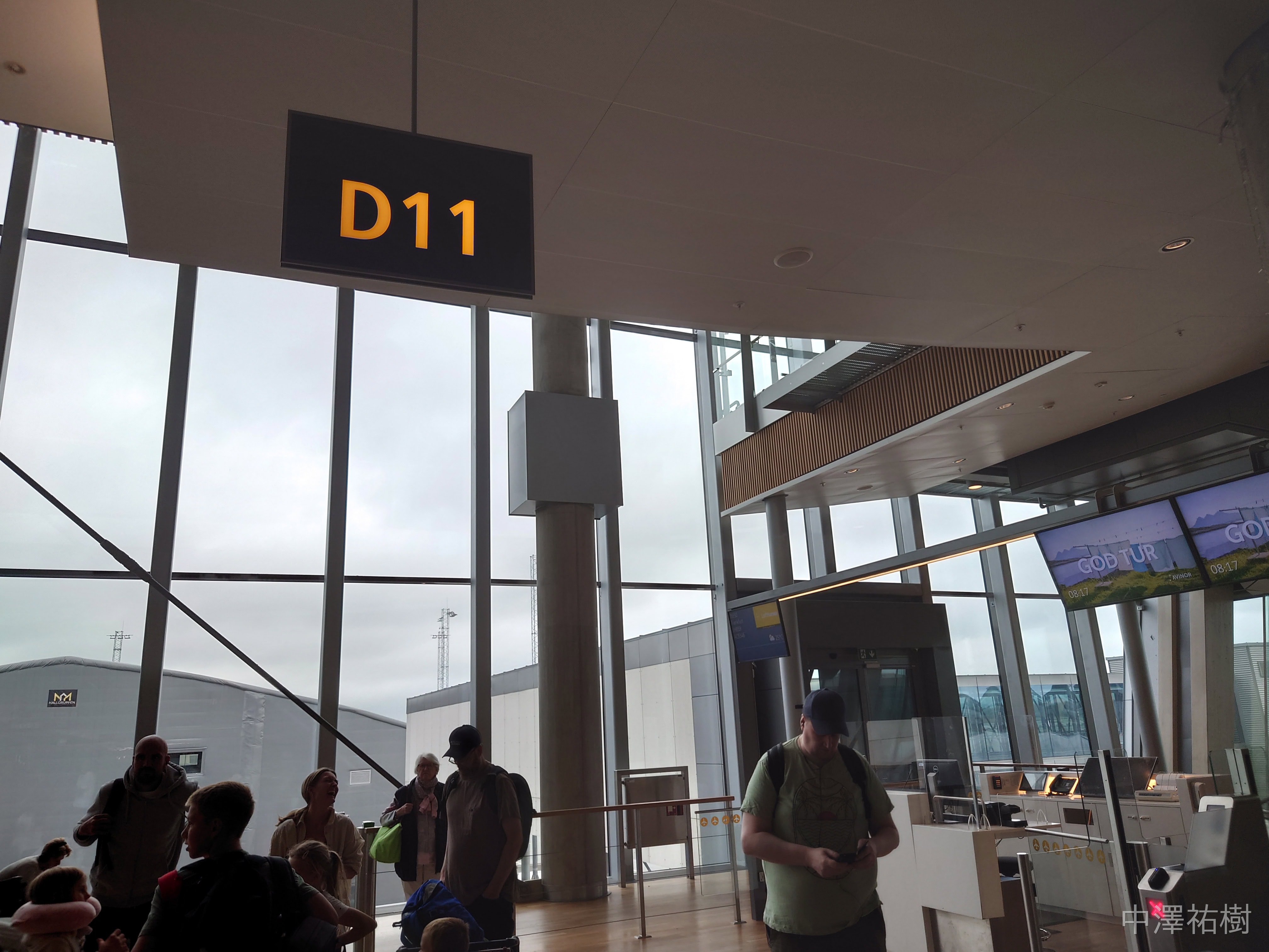 D11番ゲート