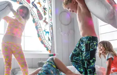Sabe como organizar uma festa do pijama para crianças?