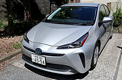 屋外にある車両も鮮明な防犯カメラ映像で映すことができます。