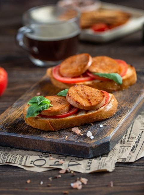 Колбаса пшеничная со вкусом ветчины ВВ 400 г