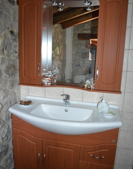Arachova stone house near Parnassos