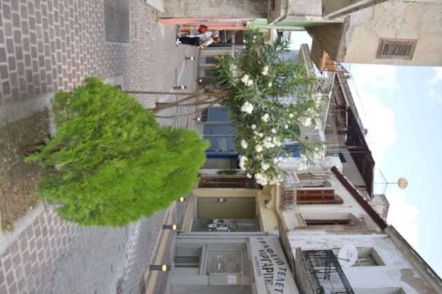Livadia apartment for renovation