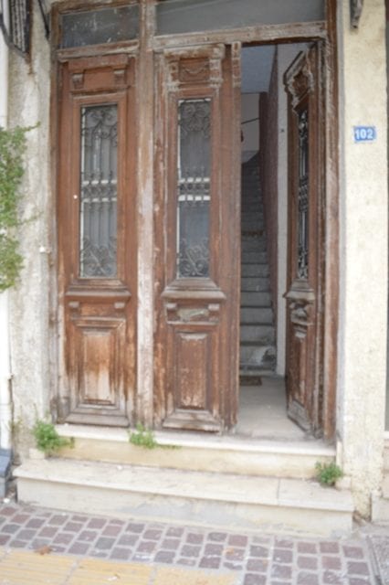 Livadia apartment for renovation