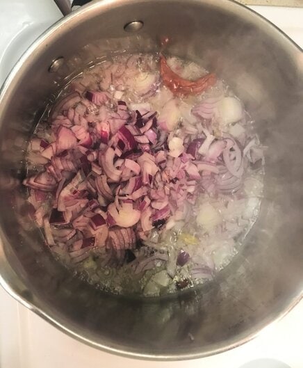fry onions for chicken curry