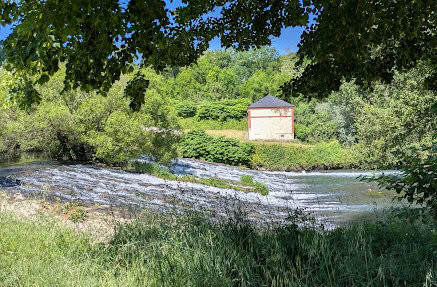 Le long de l'Adou, le caminadour entre Tarbes et Bazet