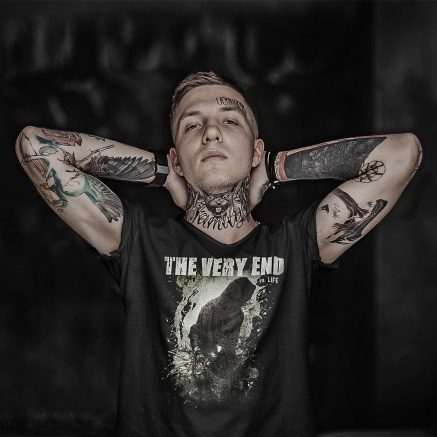 Vs. Life – T-Shirt