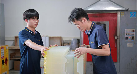LK Aerospace Laboratory Equipment