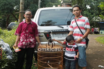 Mr Ado dan murai batu The Black
