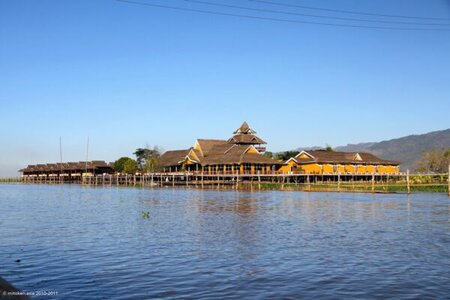 Paramount Inle Resort