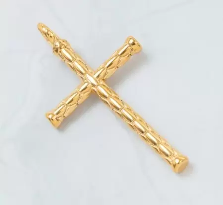 3D: CLAVO DORADO DECORATIVO EN METALES, diseño elegante y moderno para decoración y accesorios.