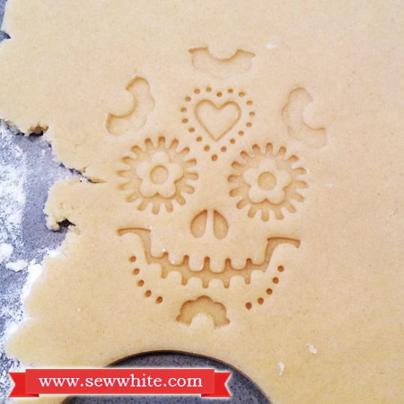 Stamped design in the Day of the Dead biscuits