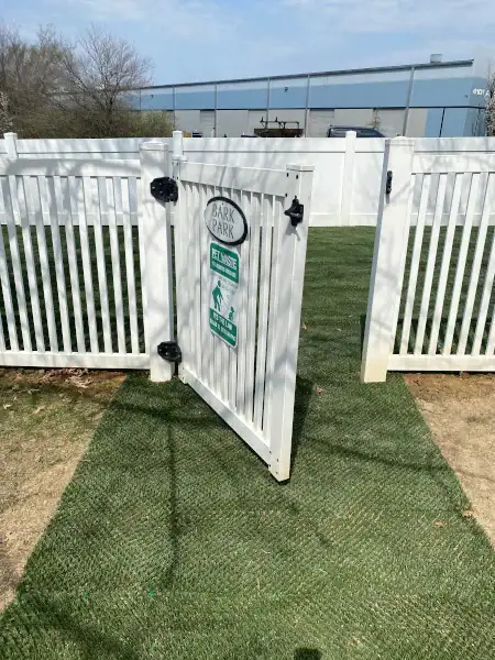 Natura® PowerRun™ Turf Pro Roll Dog Turf 36in x 45ft - Image 5