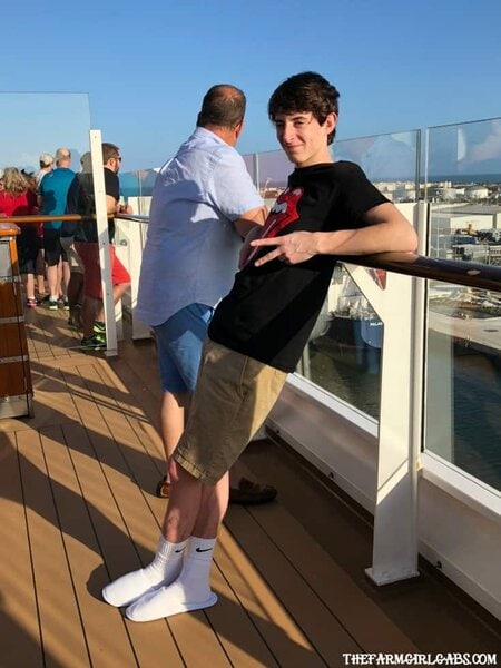 Why You Should Never Take Your Teenager On A Disney Cruise