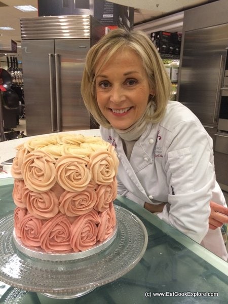 Mich Turner simple cake decorating tips from Cake School 4 Mich Turner and her Rose Ombre Cake