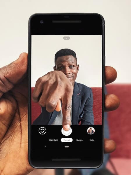 Turn-Off-or-Disable-Mirror-Front-Camera-Settings-on-iOS-14