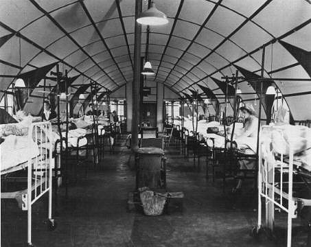Image d'époque de l'hôpital militaire US lieu actuel du musée de Normandie DDAY OMAHA MUSEUM