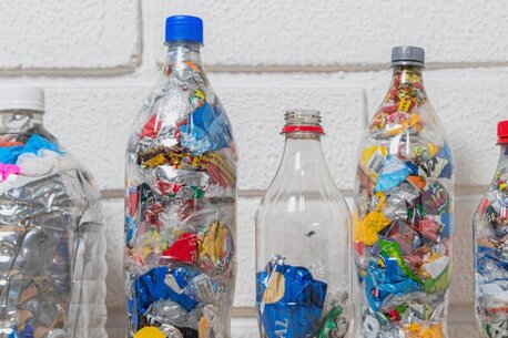 PET Falschen mit Abfall aus Plastik