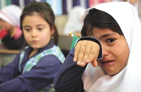 ایران:‌ دختران دبستانی به خاطر صحبت به زبان مادری تنبیه شدند