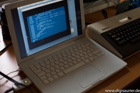 Erster Versuch: Den 800XL via Videograbber an ein altes Macbook anschließen.
